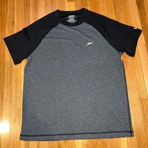 Speedo Men's Black and Gray Short Sleeve Tee